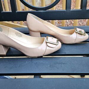 Nine West Tan Patent Leather Farren Buckle Heels - Sz 9M